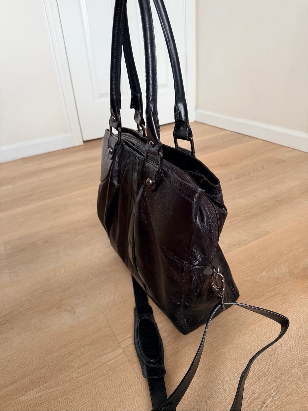 NWOT J’Tote Genuine Patent Leather Laptop Bag Briefcase Tote Black Unisex Large - Picture 16 of 16